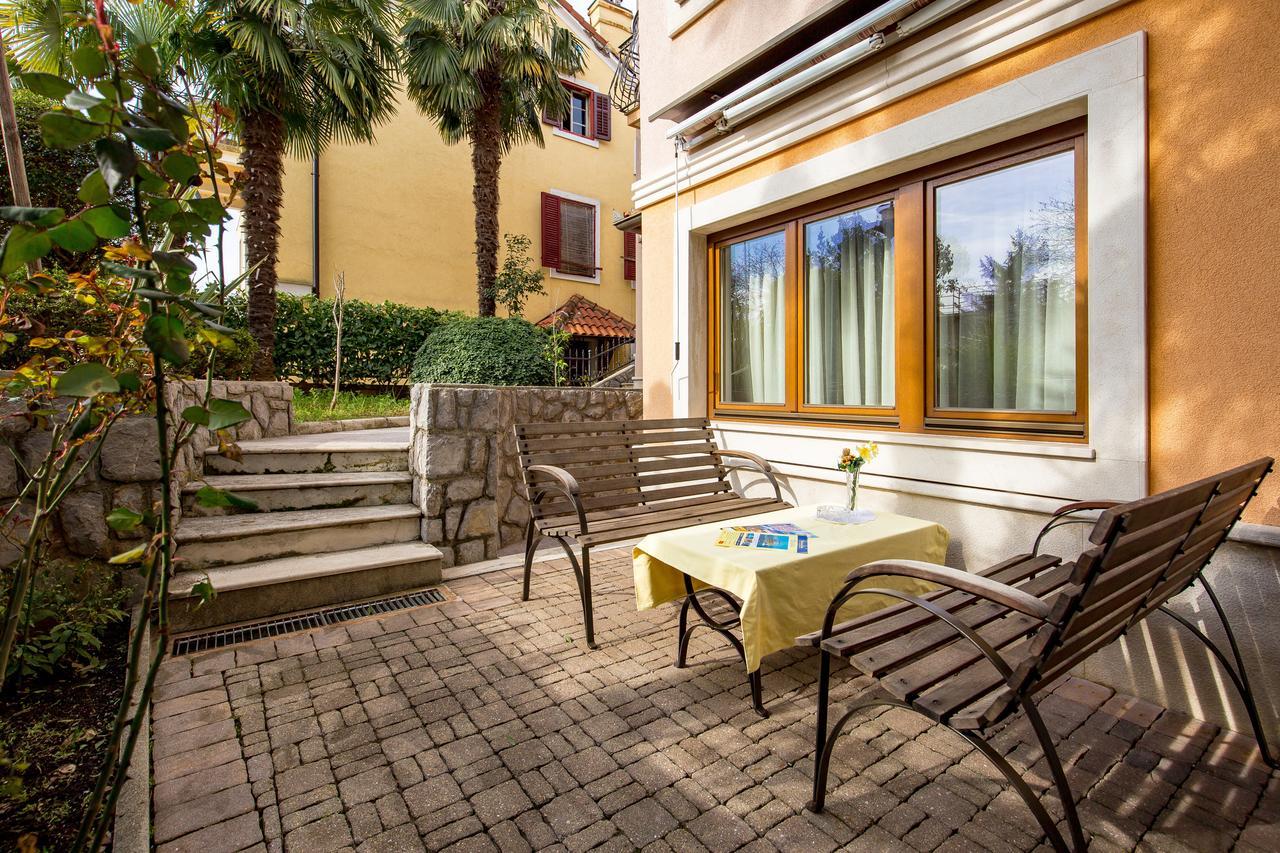 Apartment Noa Opatija Exteriör bild